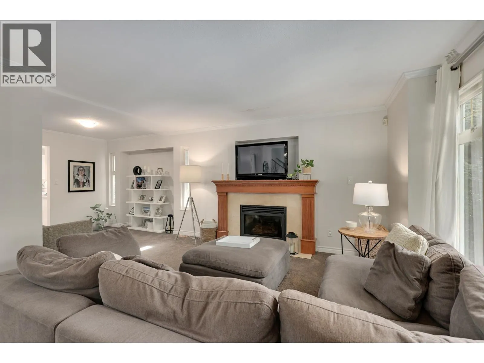 1400 RIVERSIDE DRIVE