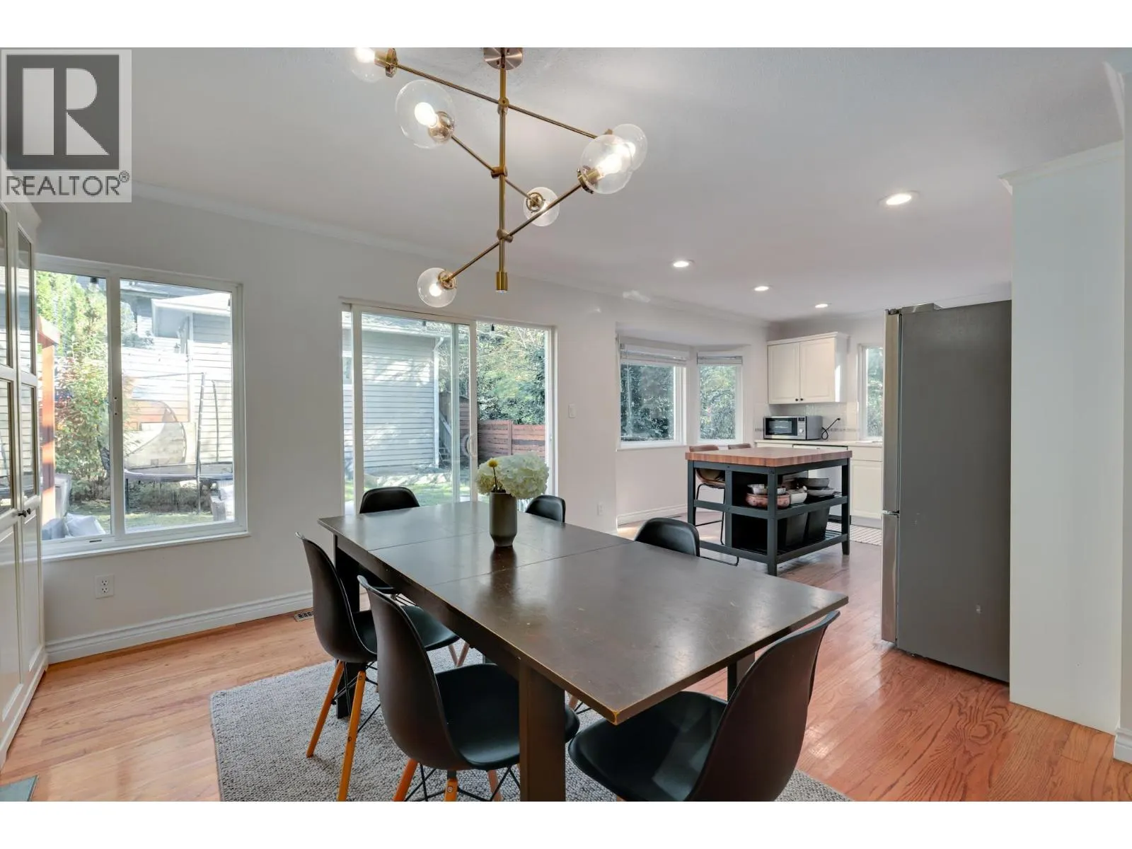 1400 RIVERSIDE DRIVE