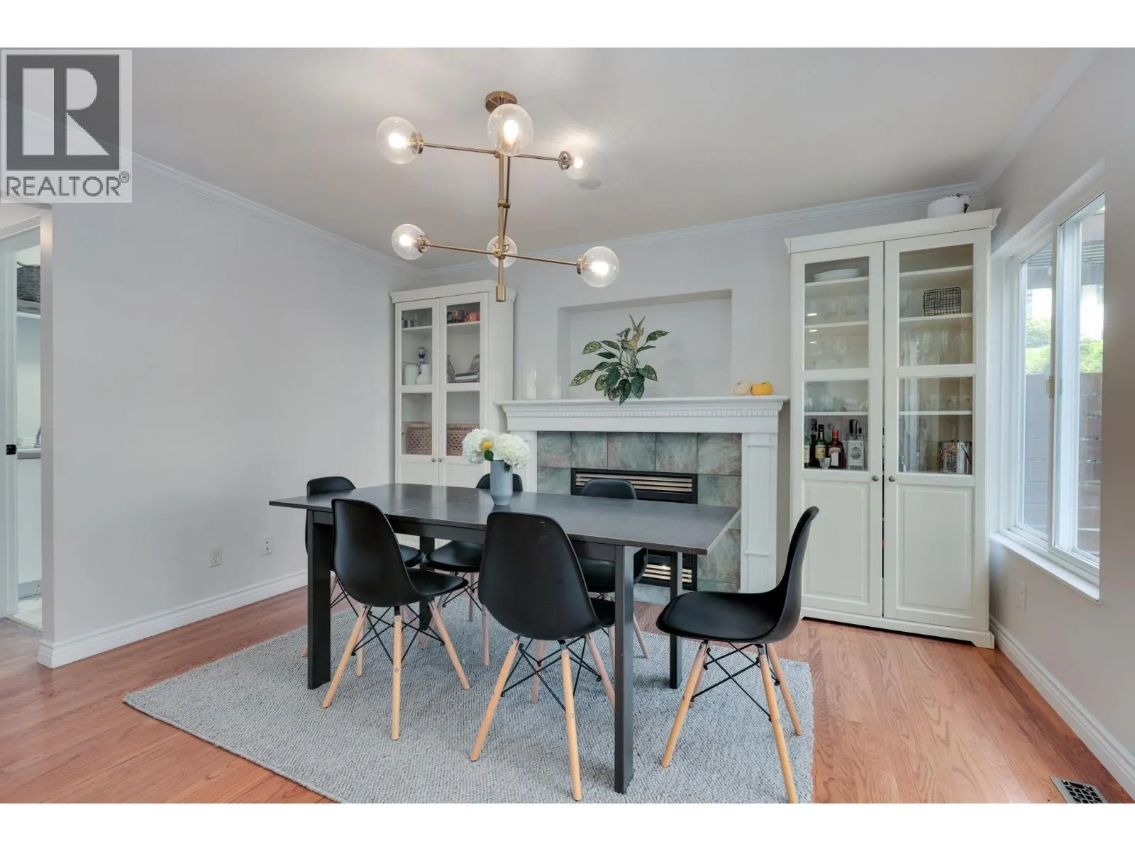 1400 RIVERSIDE DRIVE