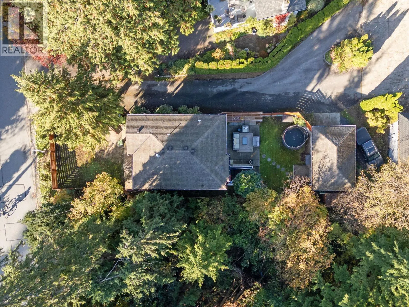 1400 RIVERSIDE DRIVE