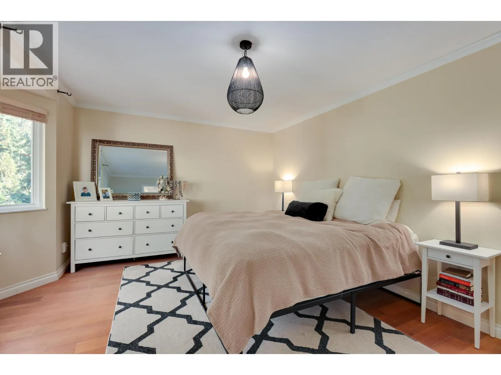 1400 RIVERSIDE DRIVE
