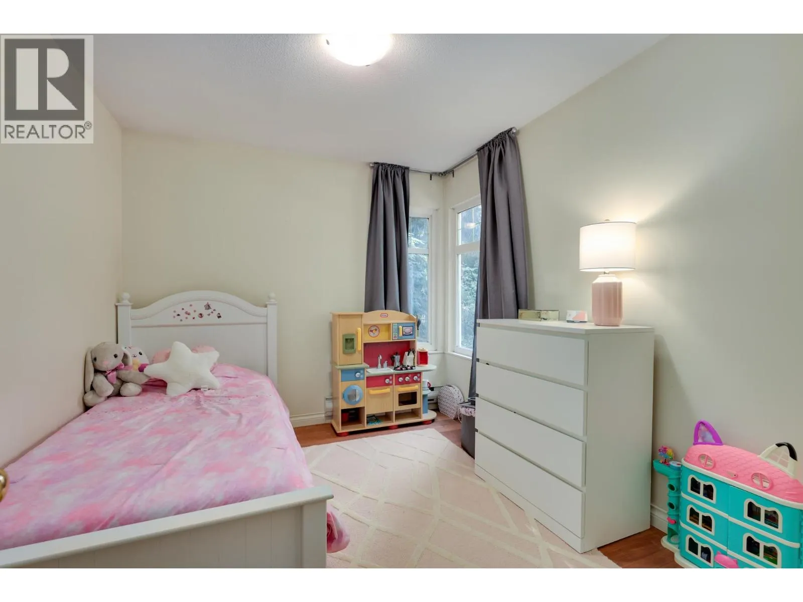 1400 RIVERSIDE DRIVE