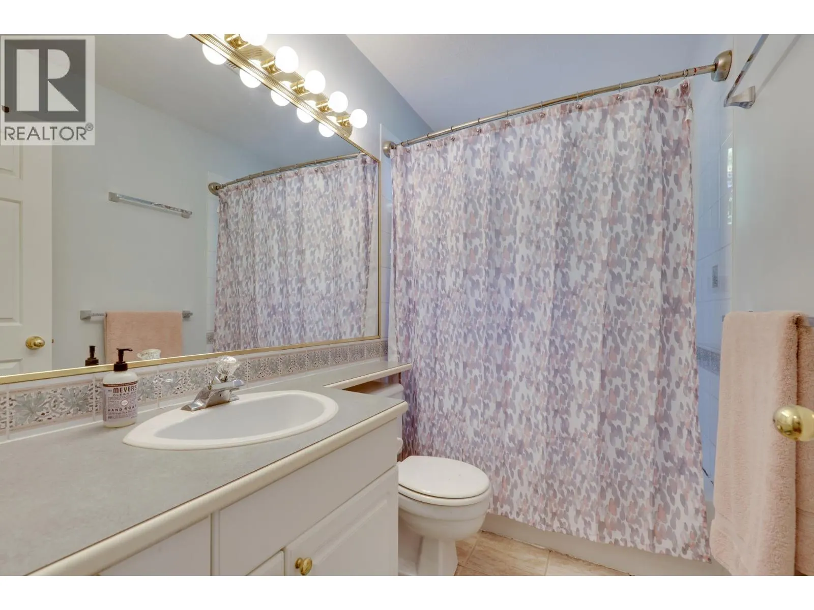 1400 RIVERSIDE DRIVE