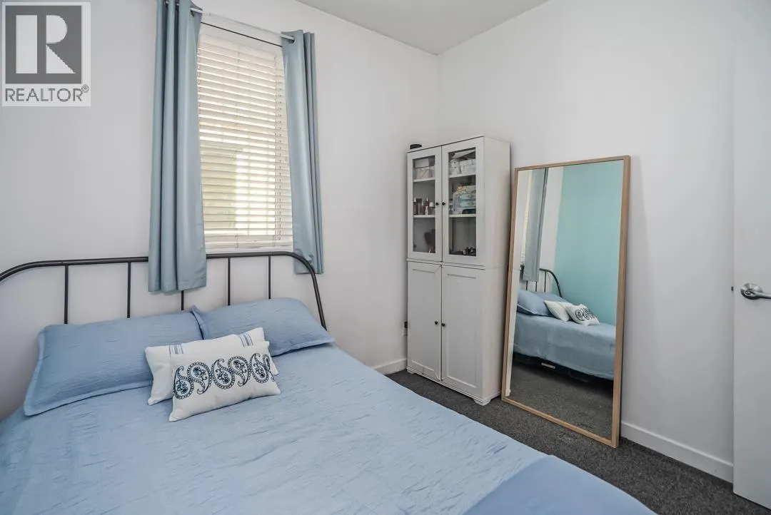 212 2239 KINGSWAY