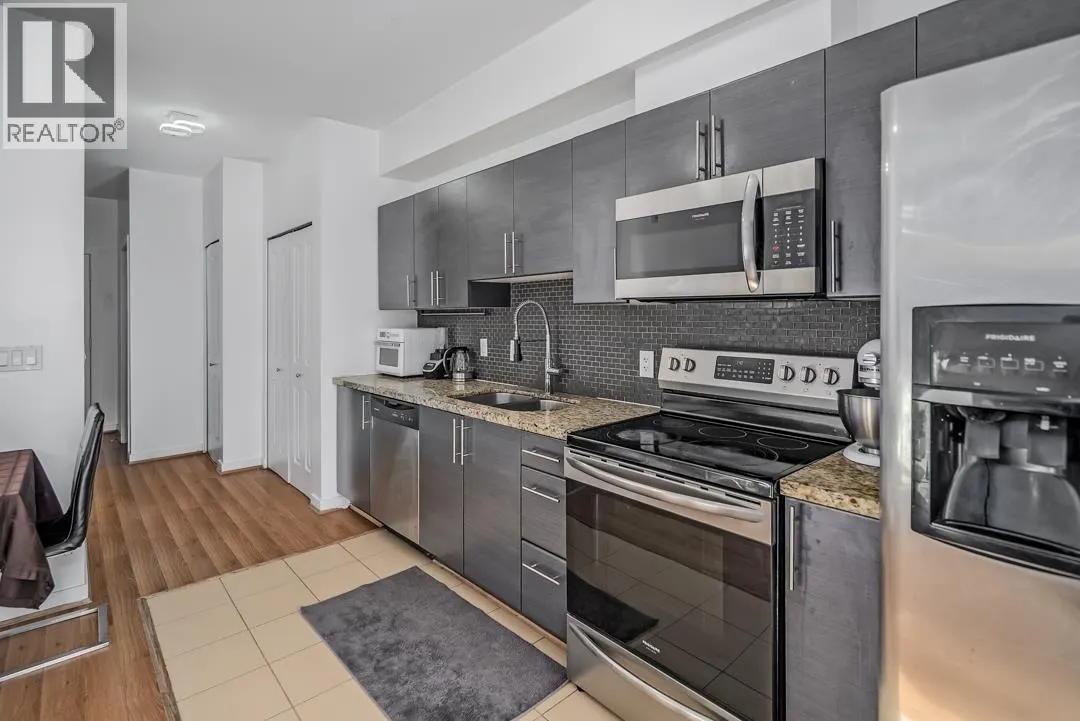 212 2239 KINGSWAY