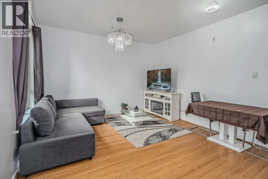 212 2239 KINGSWAY