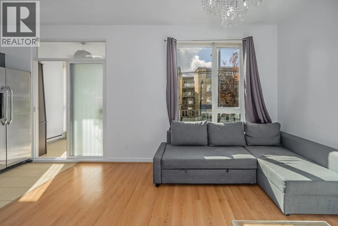 212 2239 KINGSWAY