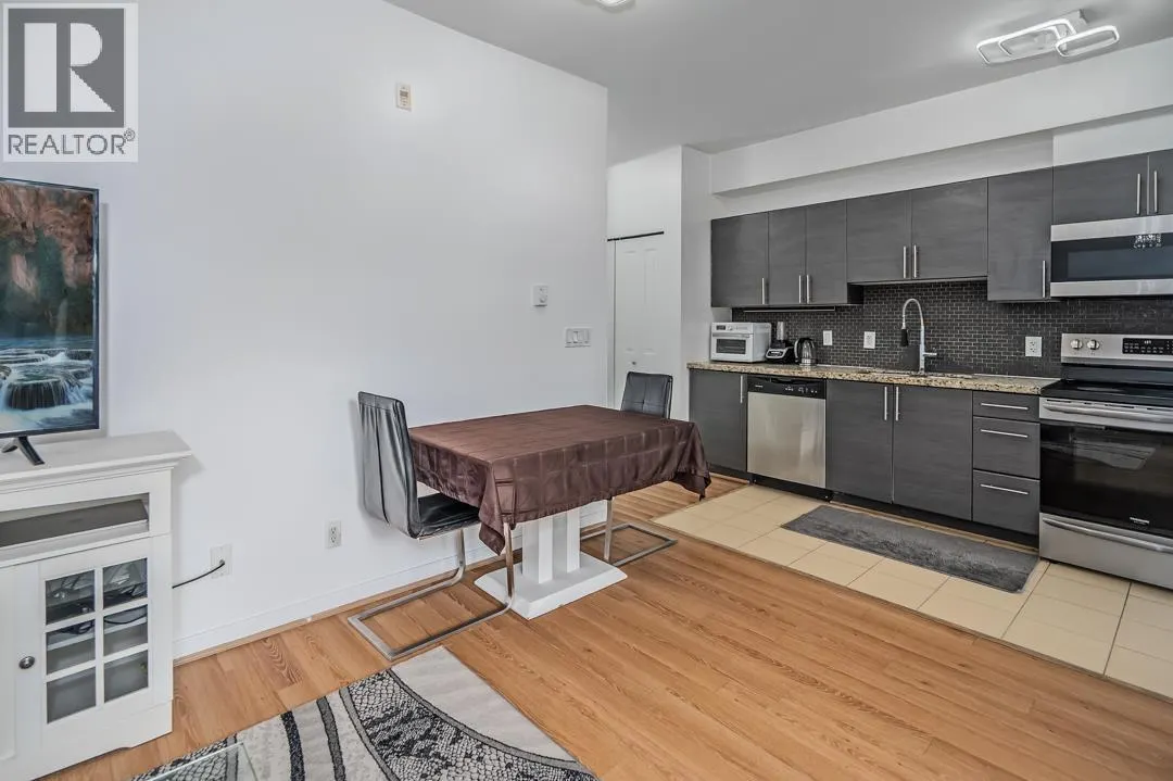 212 2239 KINGSWAY