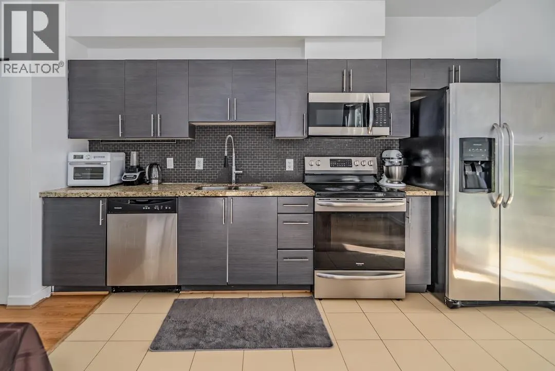 212 2239 KINGSWAY