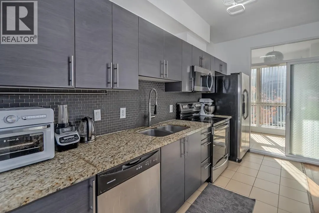 212 2239 KINGSWAY