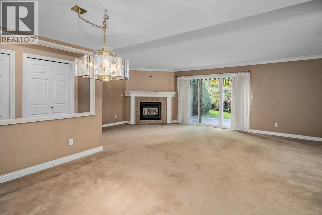 54 8111 SAUNDERS ROAD