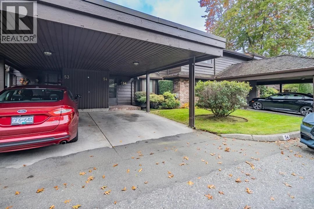 54 8111 SAUNDERS ROAD