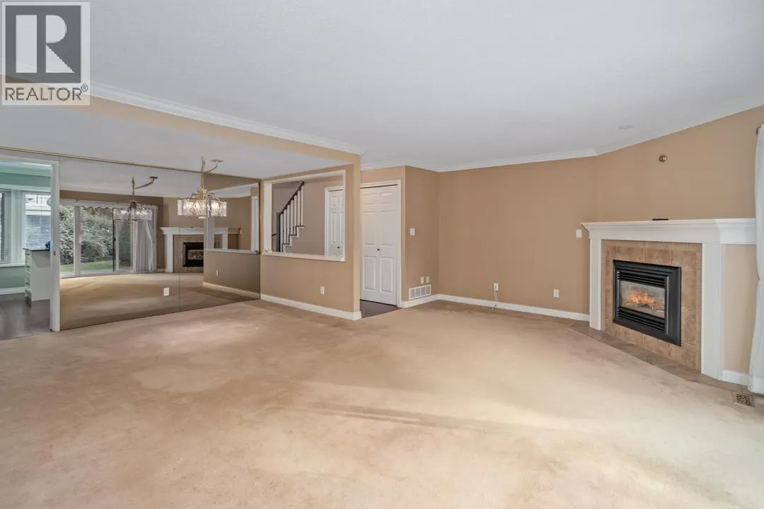 54 8111 SAUNDERS ROAD