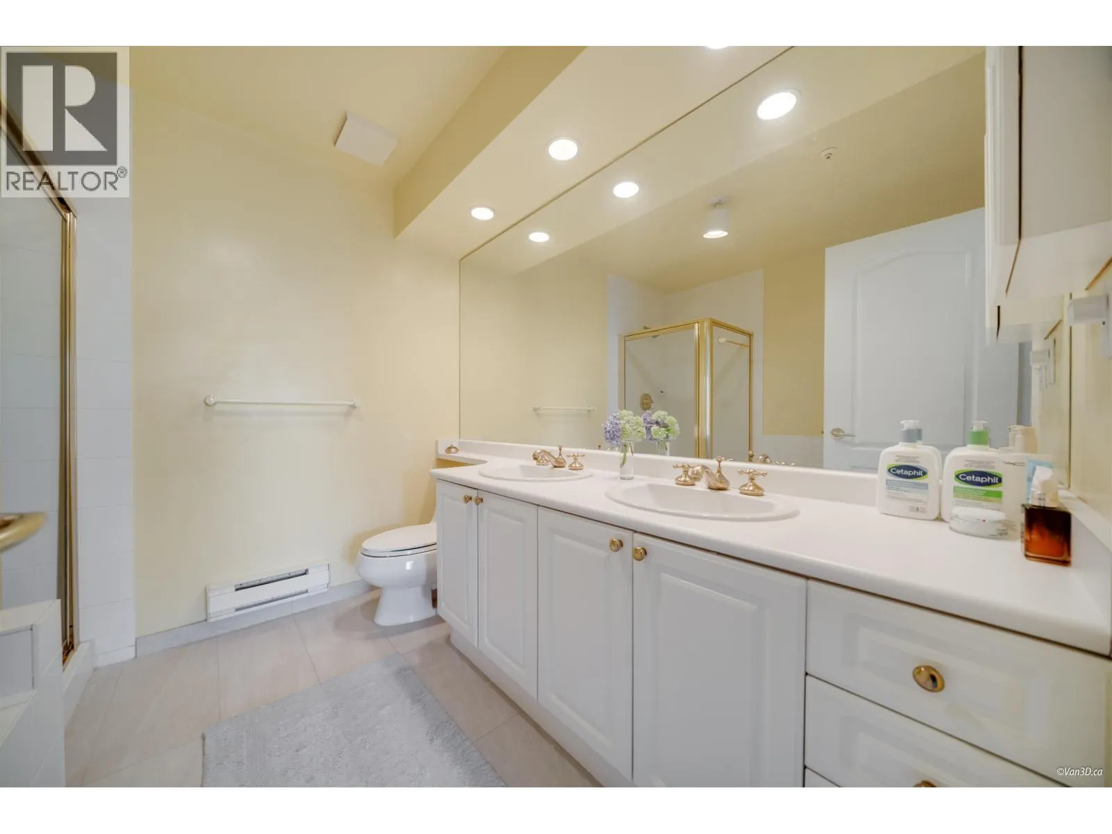 612 5262 OAKMOUNT CRESCENT