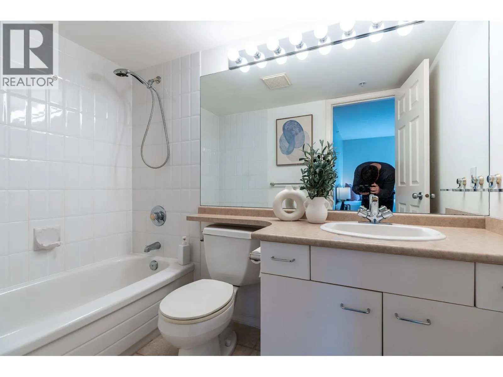 405 1148 HEFFLEY CRESCENT