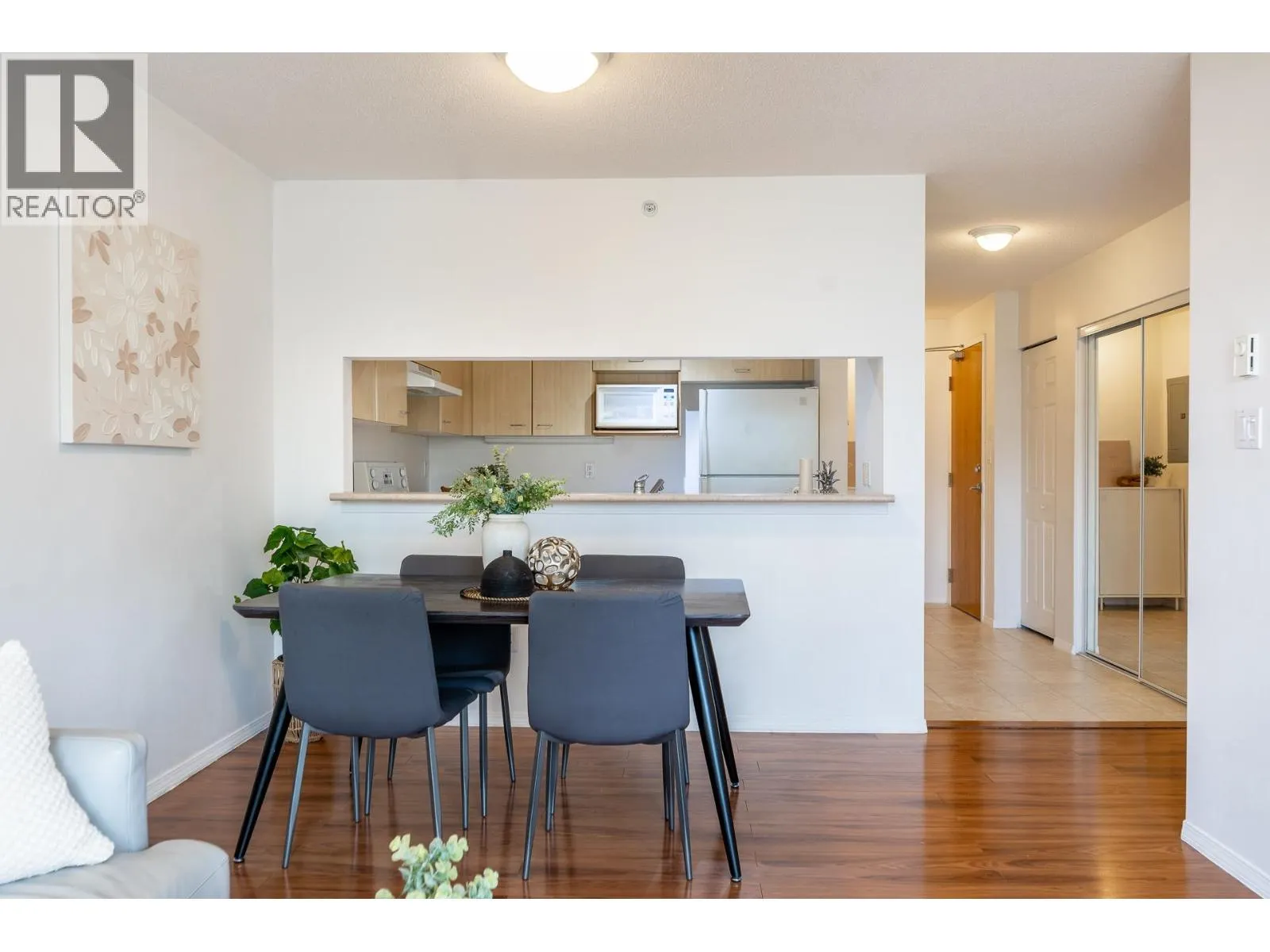 405 1148 HEFFLEY CRESCENT