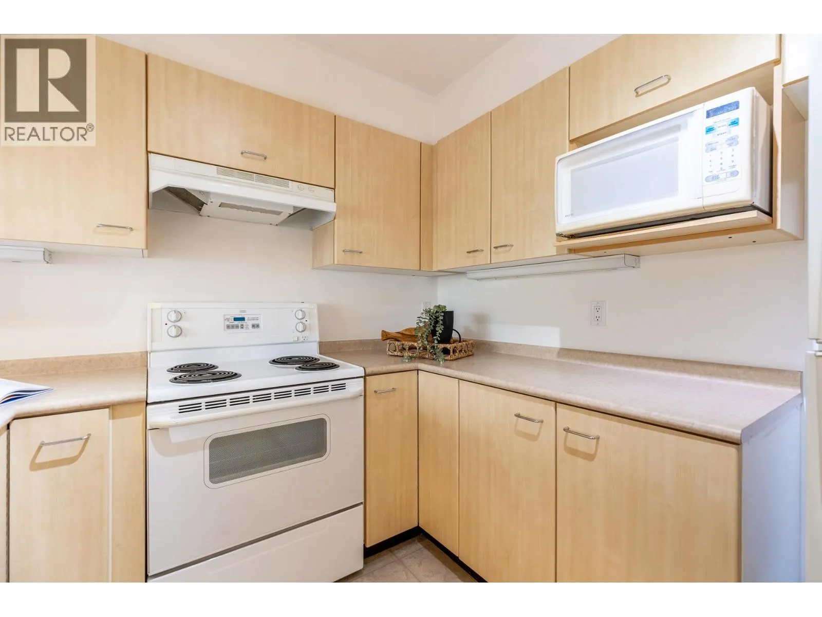405 1148 HEFFLEY CRESCENT