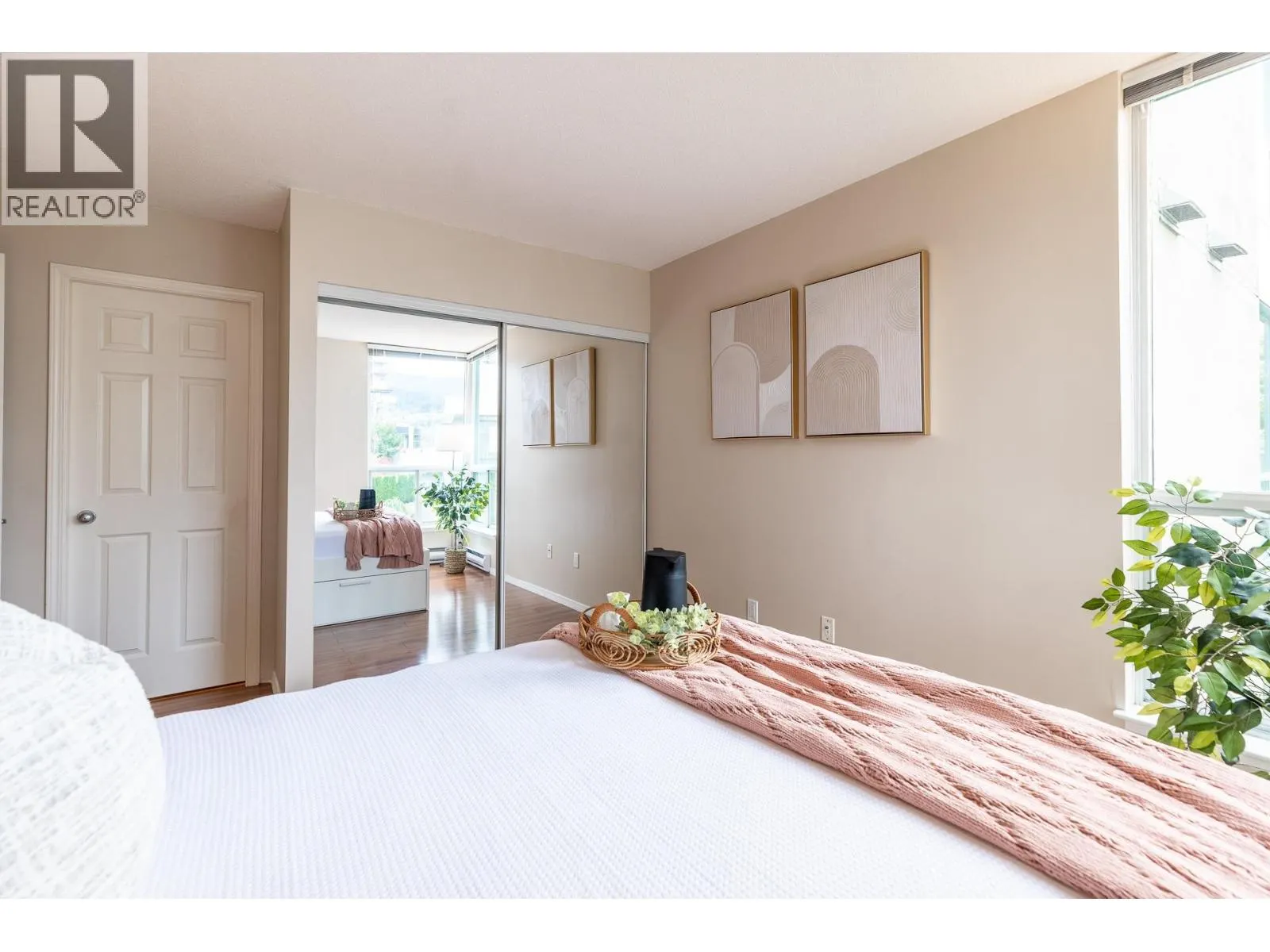 405 1148 HEFFLEY CRESCENT