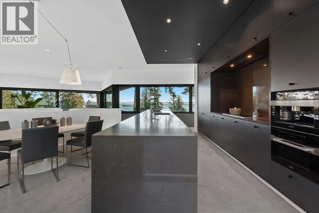 4166 ROSE CRESCENT