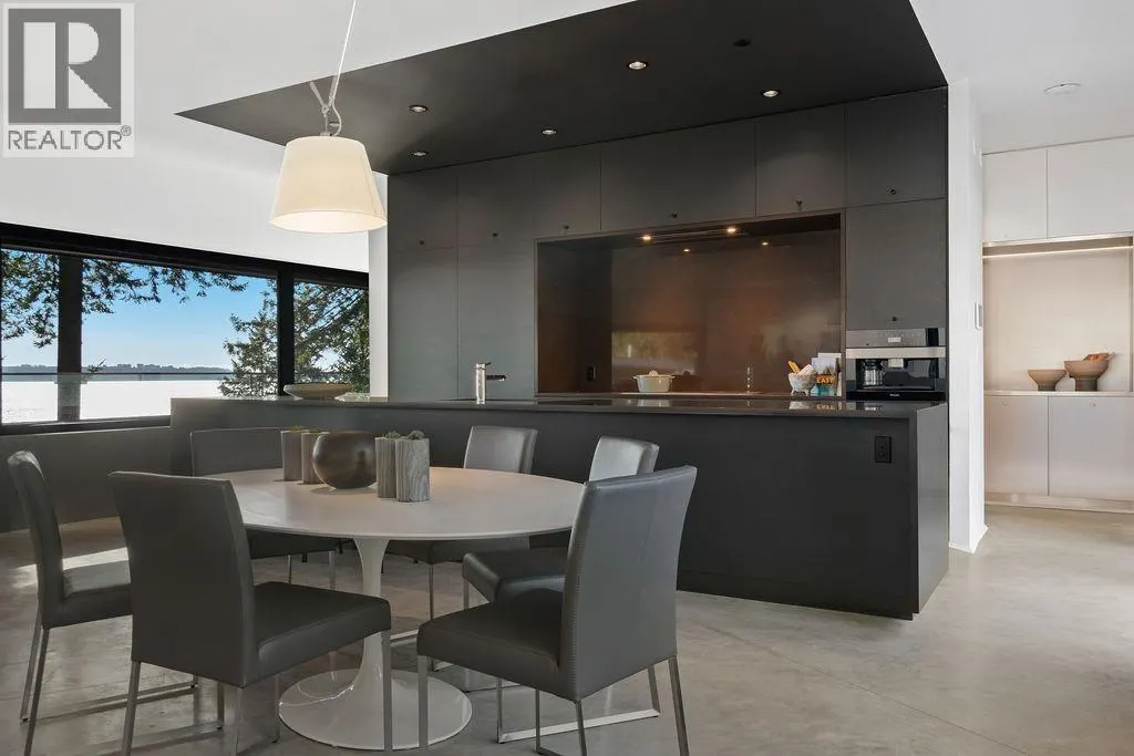 4166 ROSE CRESCENT