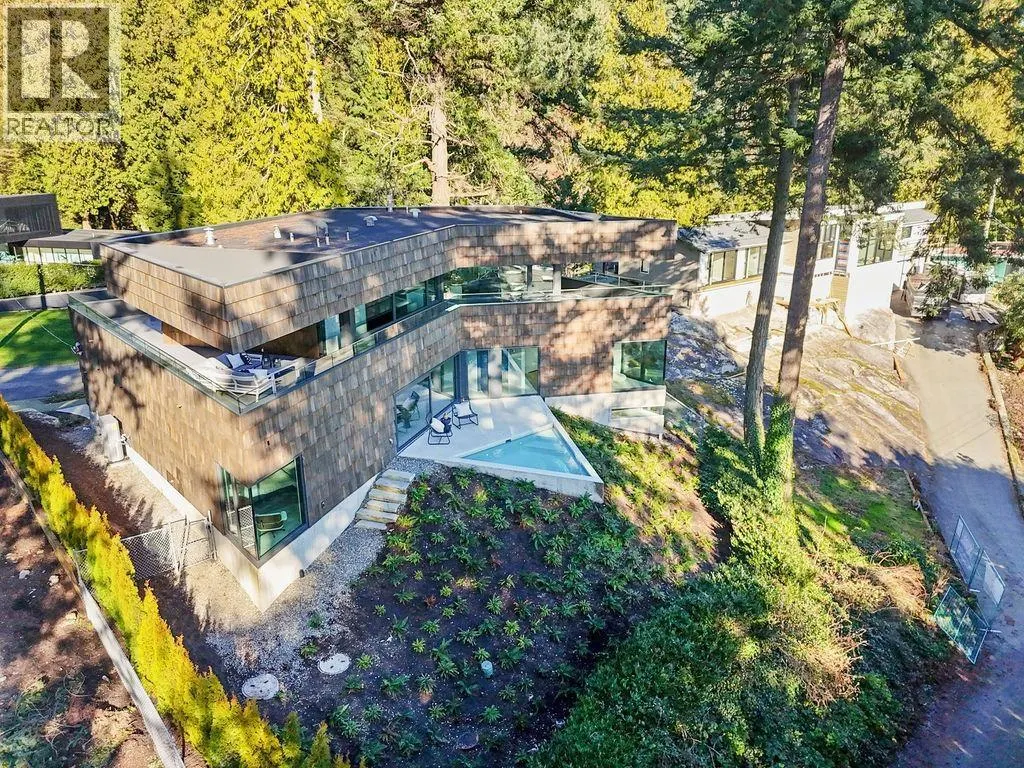 4166 ROSE CRESCENT
