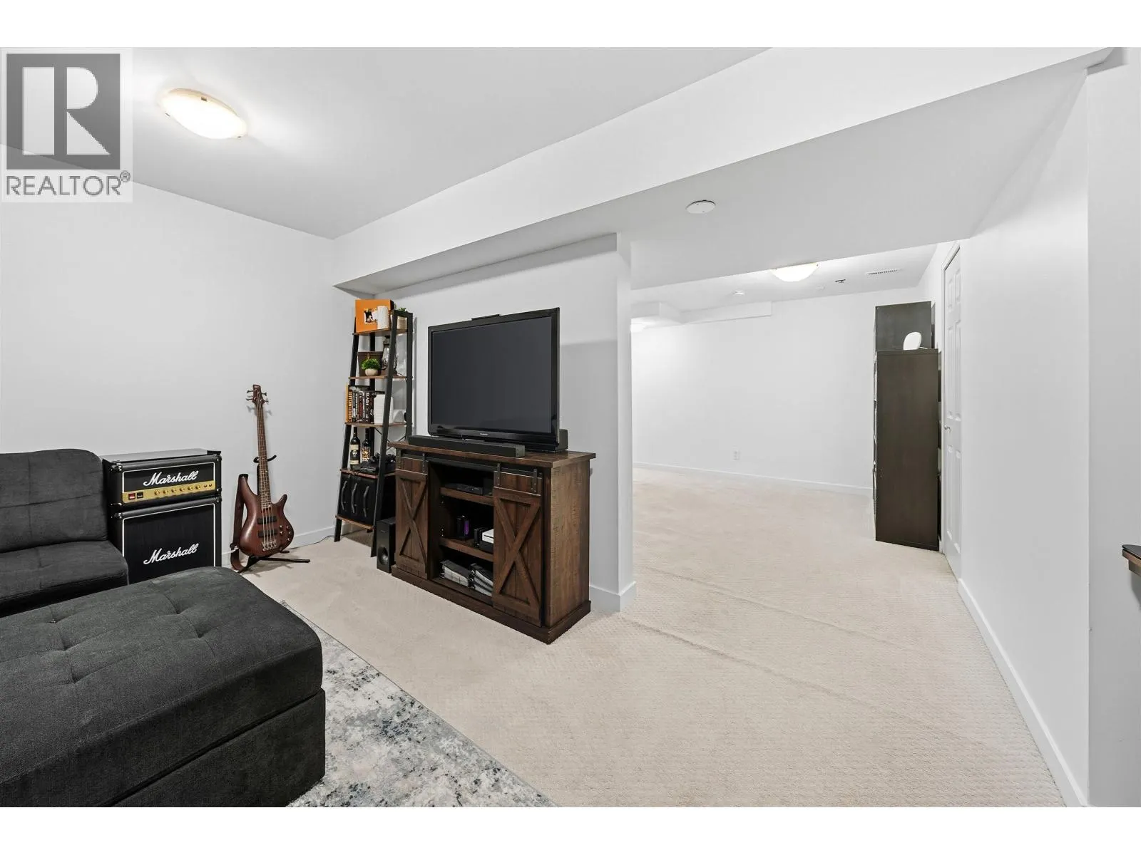 4742 LAURELWOOD PLACE