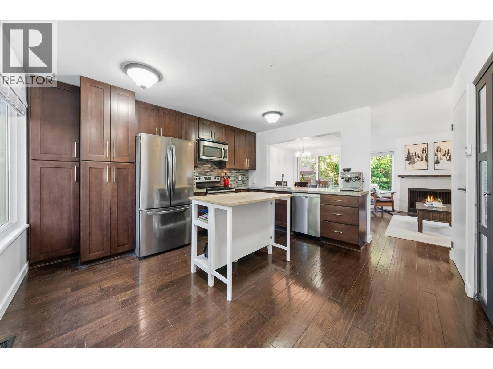 4742 LAURELWOOD PLACE