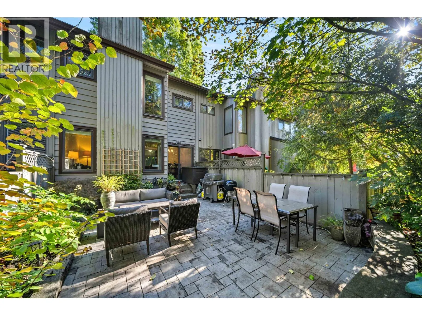 4742 LAURELWOOD PLACE
