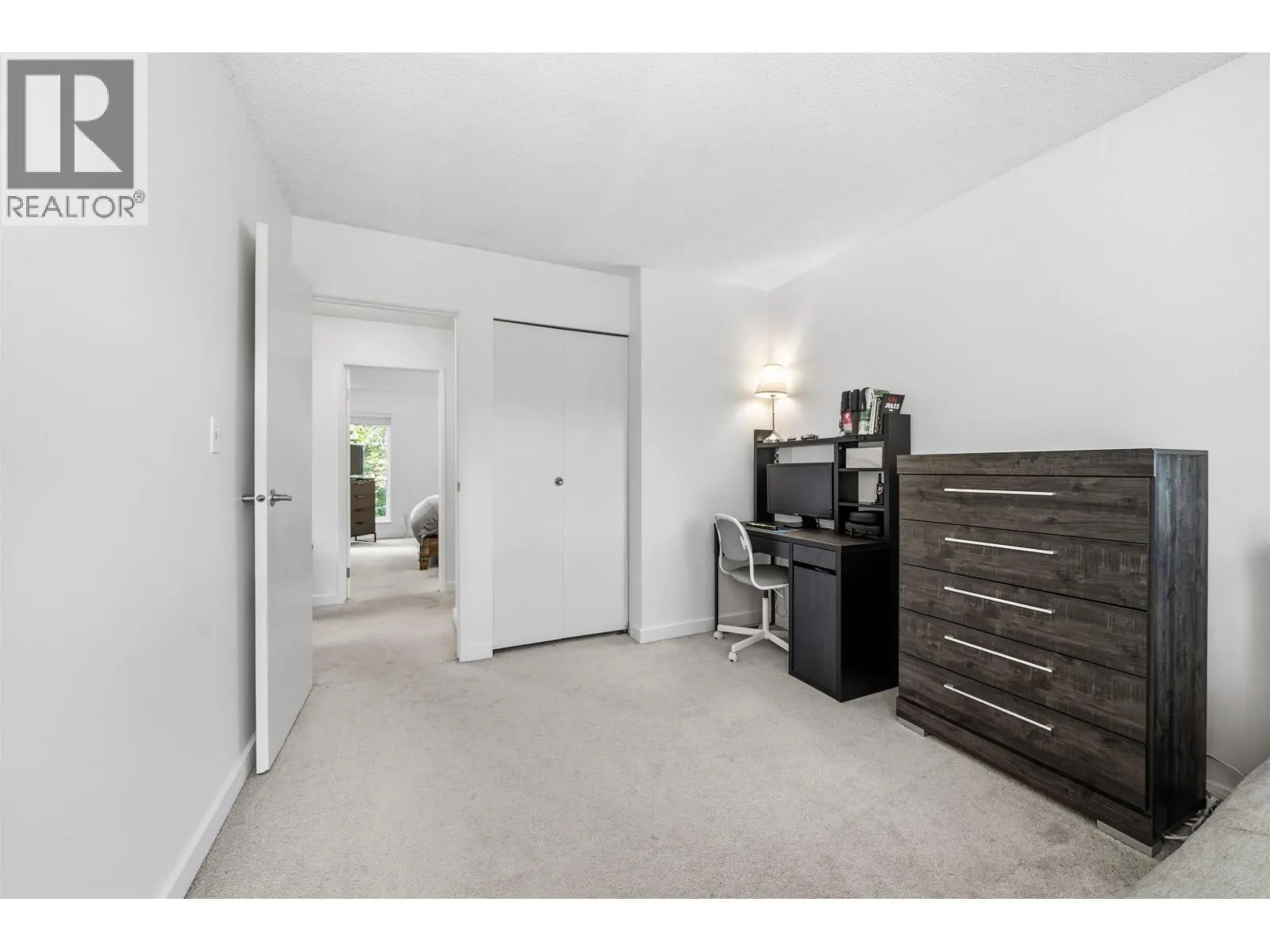 4742 LAURELWOOD PLACE