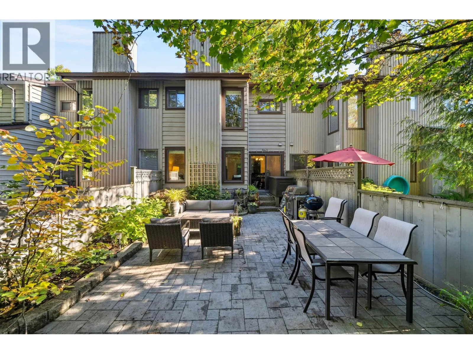 4742 LAURELWOOD PLACE