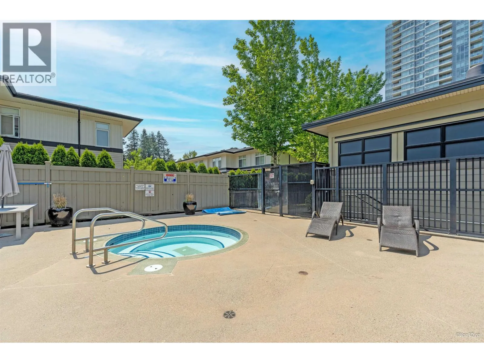 304 3100 WINDSOR GATE