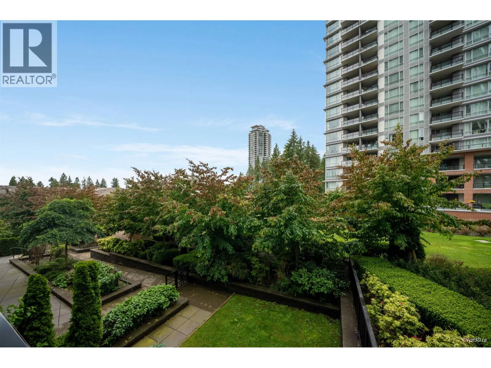 304 3100 WINDSOR GATE