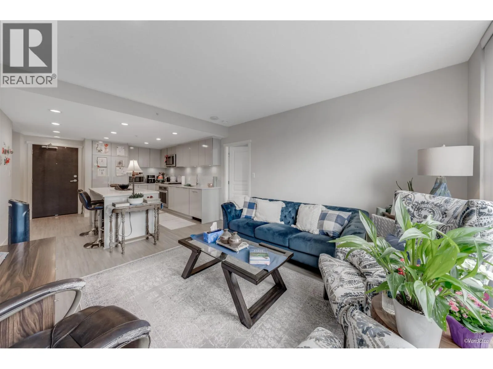 304 3100 WINDSOR GATE