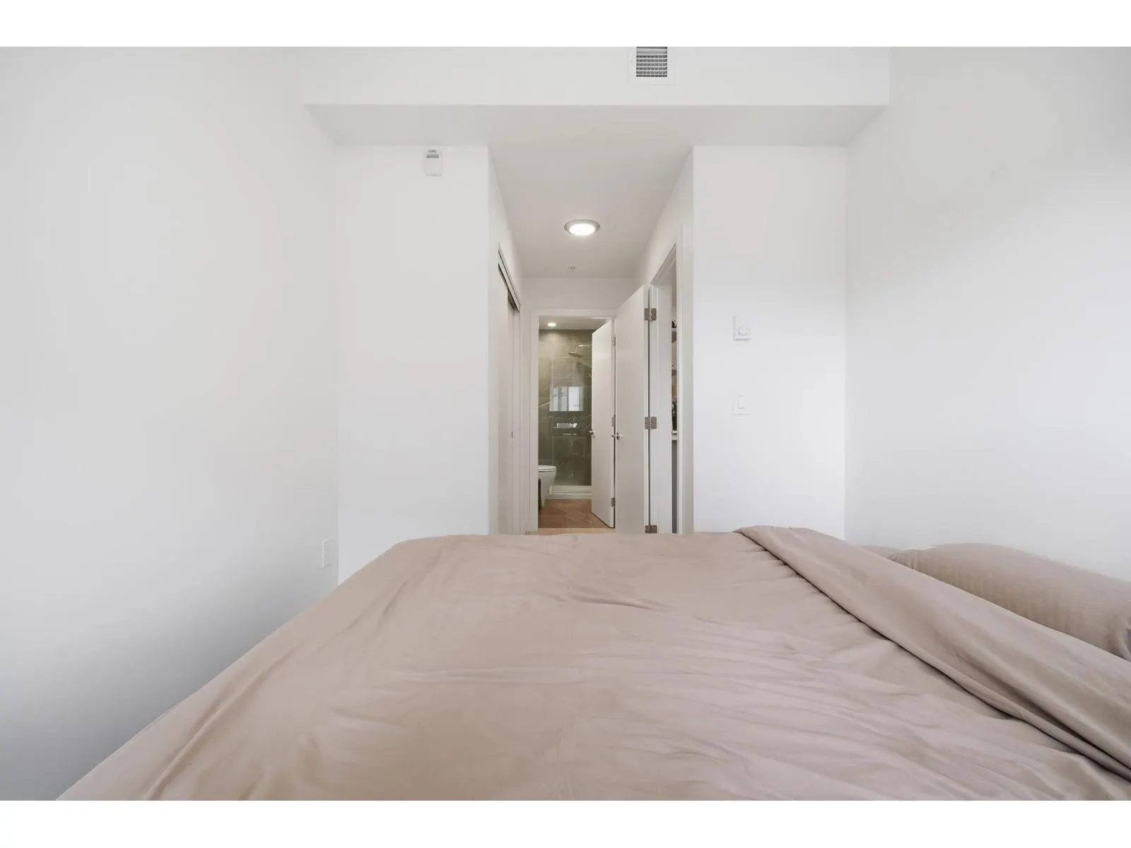 225 10777 138 STREET