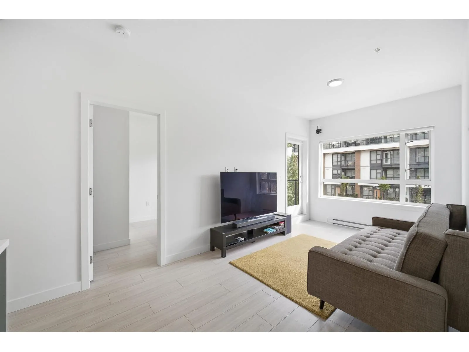 225 10777 138 STREET