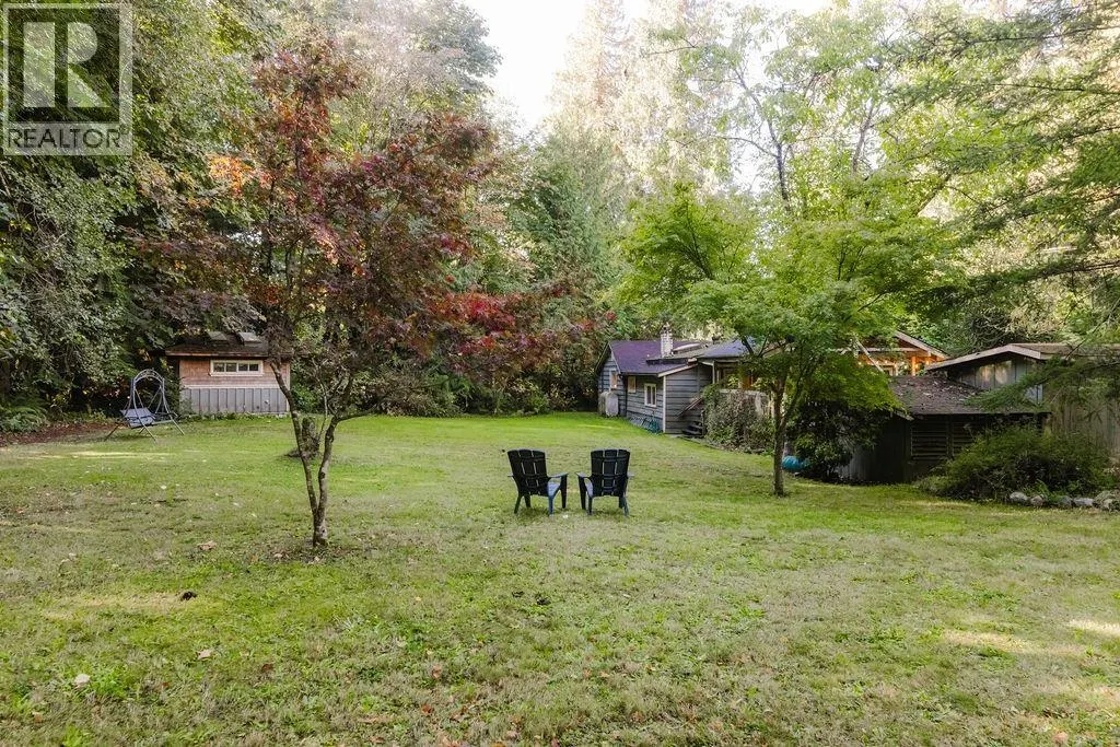 6252 SECHELT INLET ROAD