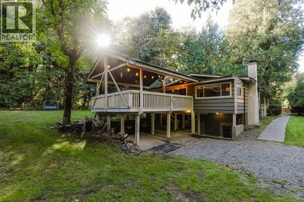 6252 SECHELT INLET ROAD