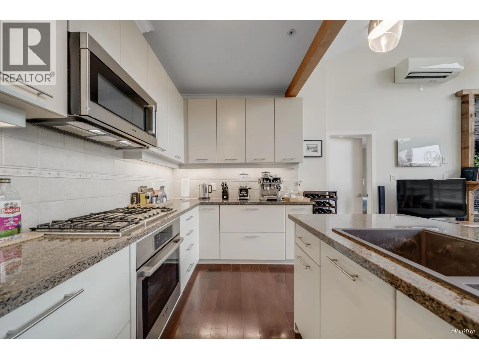 506 530 RAVEN WOODS DRIVE