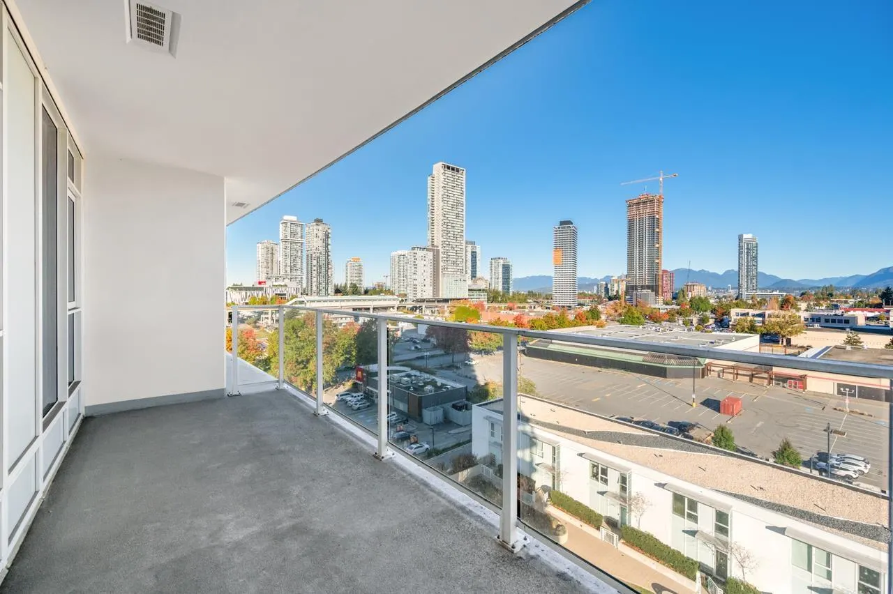 912 13685 102 AVENUE