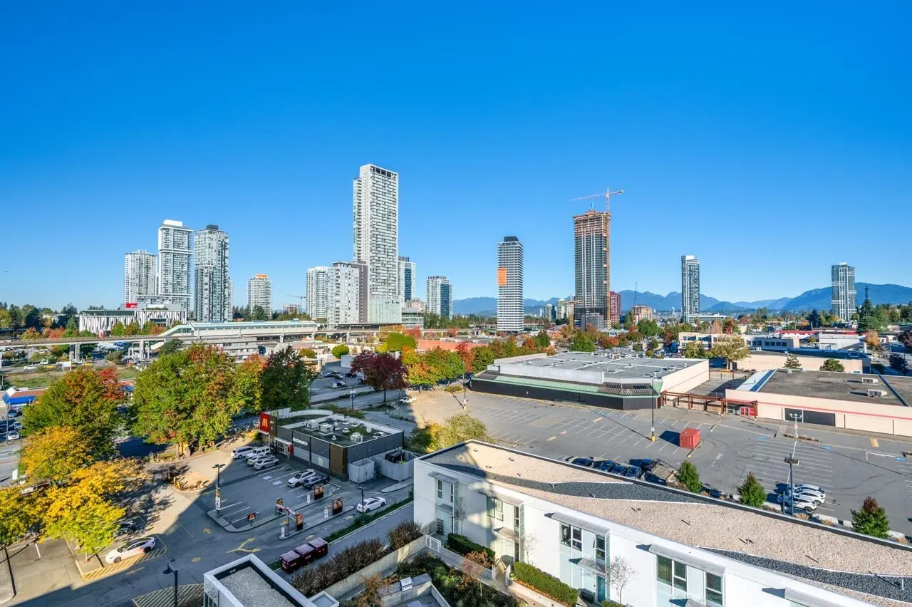 912 13685 102 AVENUE