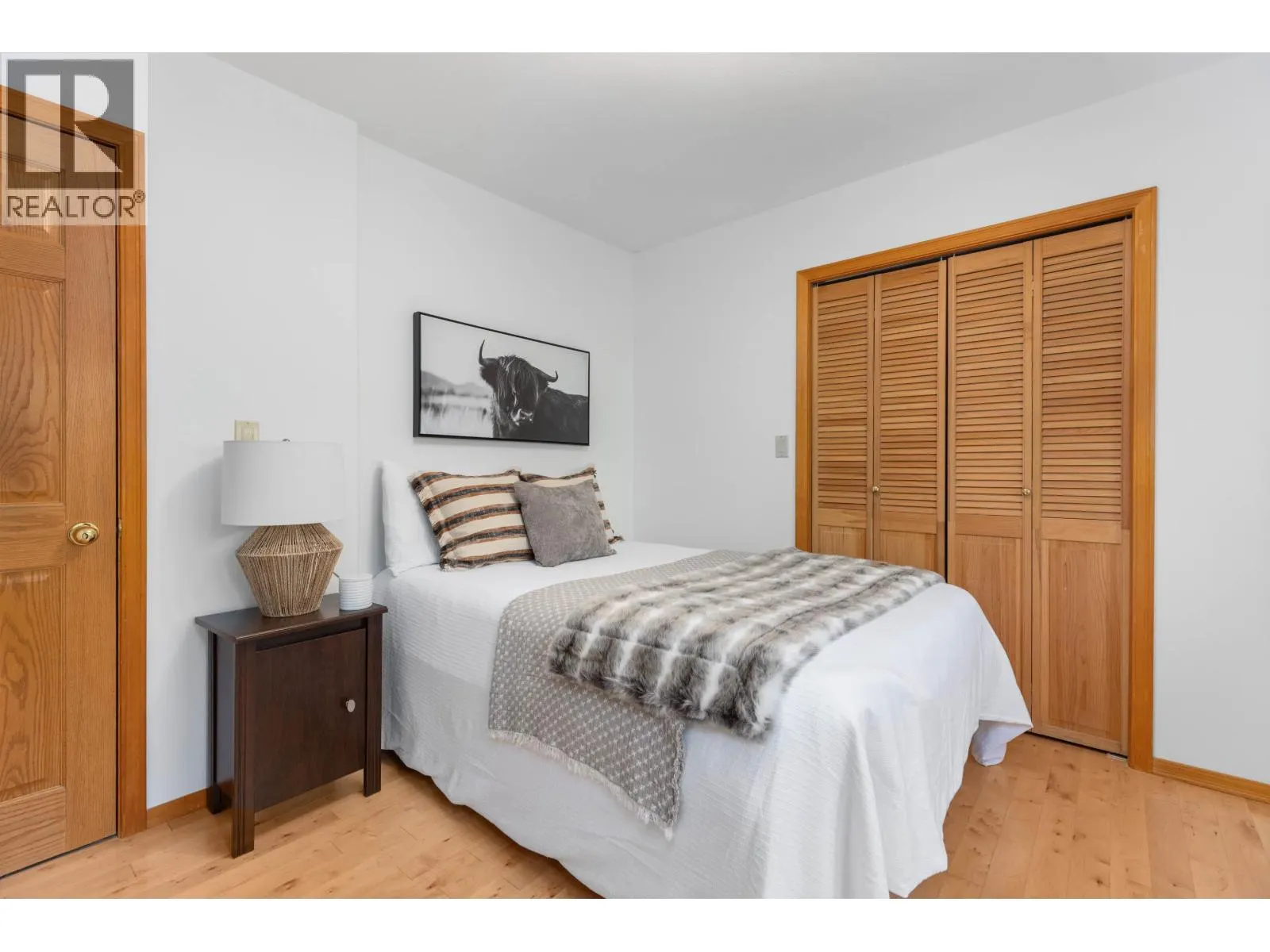 9548 EMERALD DRIVE
