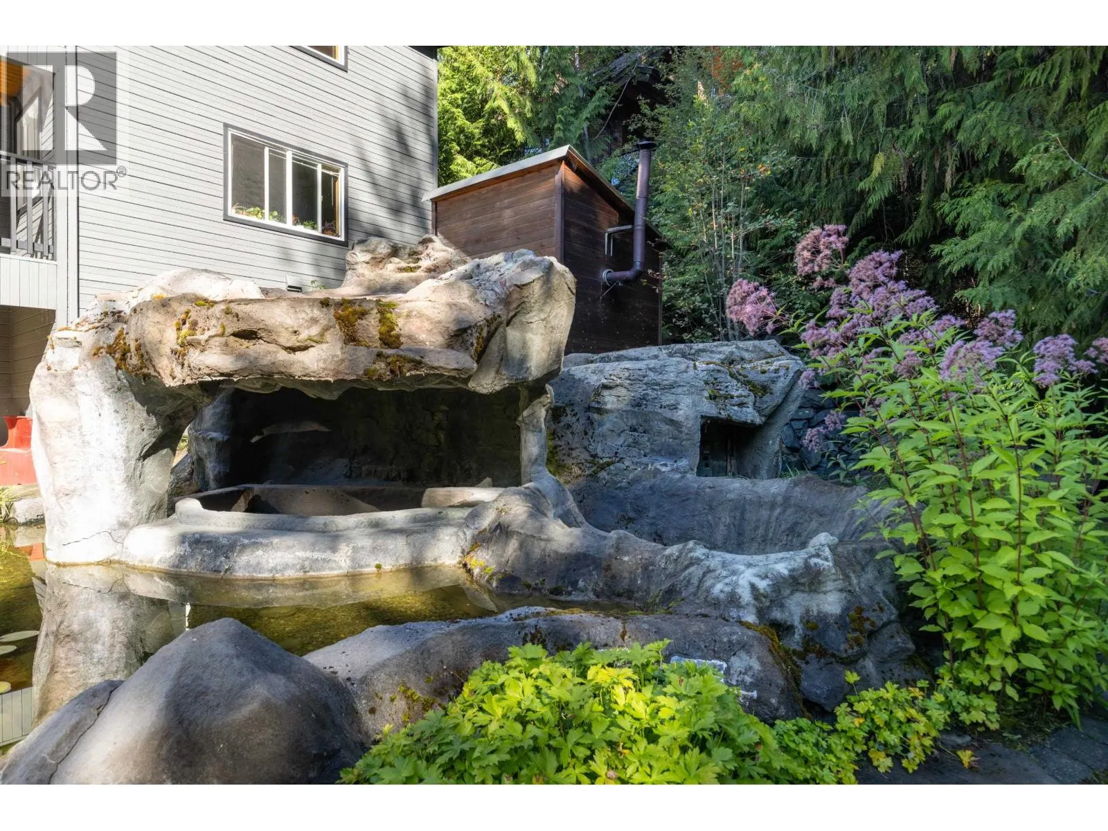 9548 EMERALD DRIVE