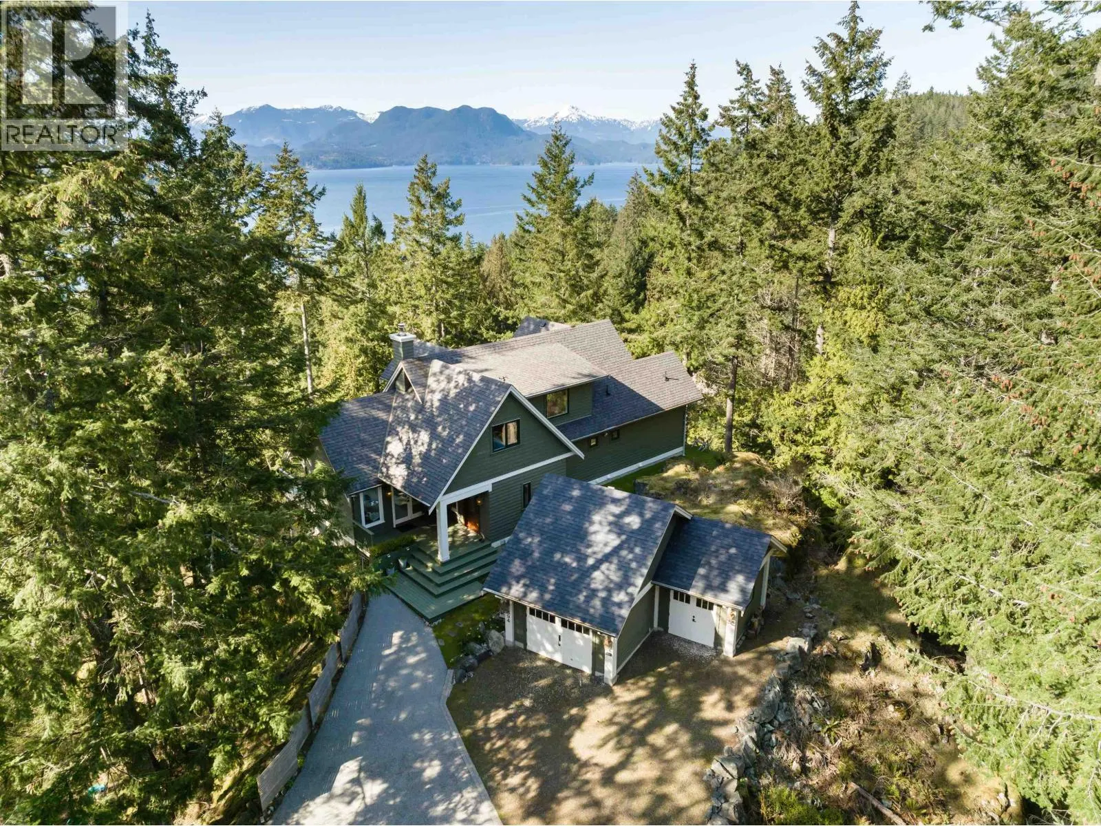 894 SCHOONER LANE