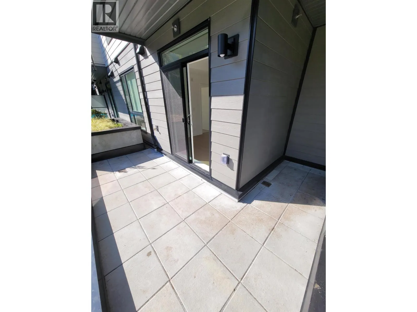 116 150 JAMES ROAD