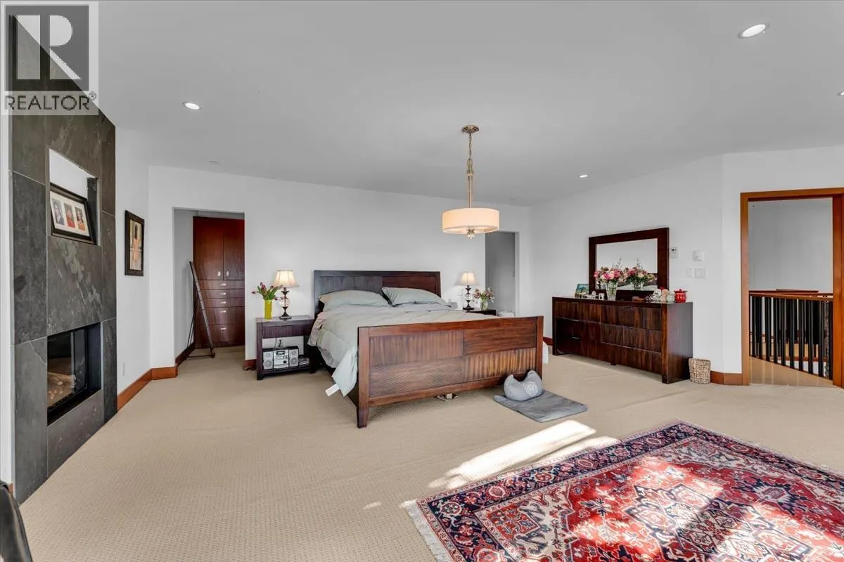 1125 GROVELAND COURT