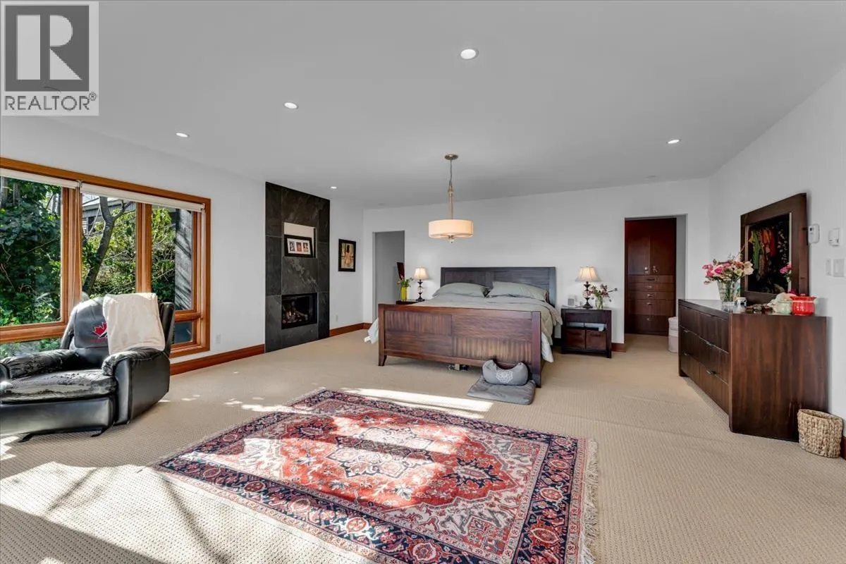 1125 GROVELAND COURT