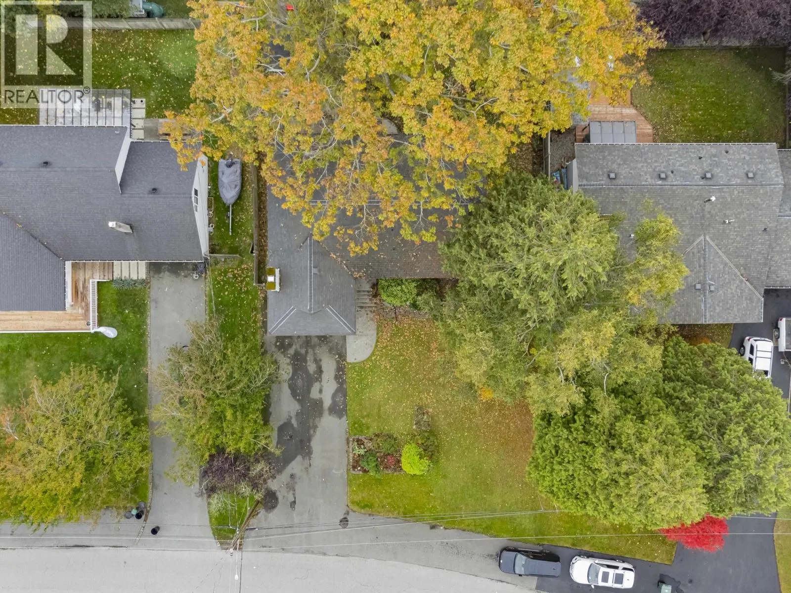 5316 BELAIR DRIVE