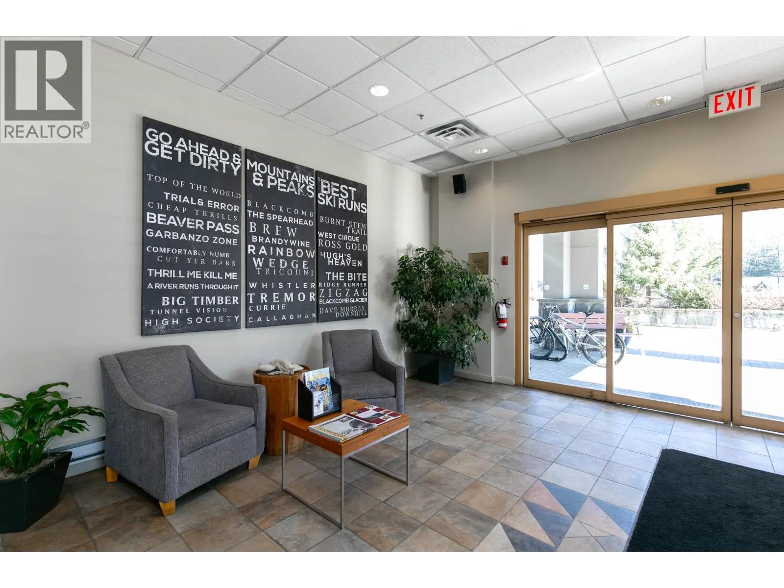 4407 4295 BLACKCOMB WAY