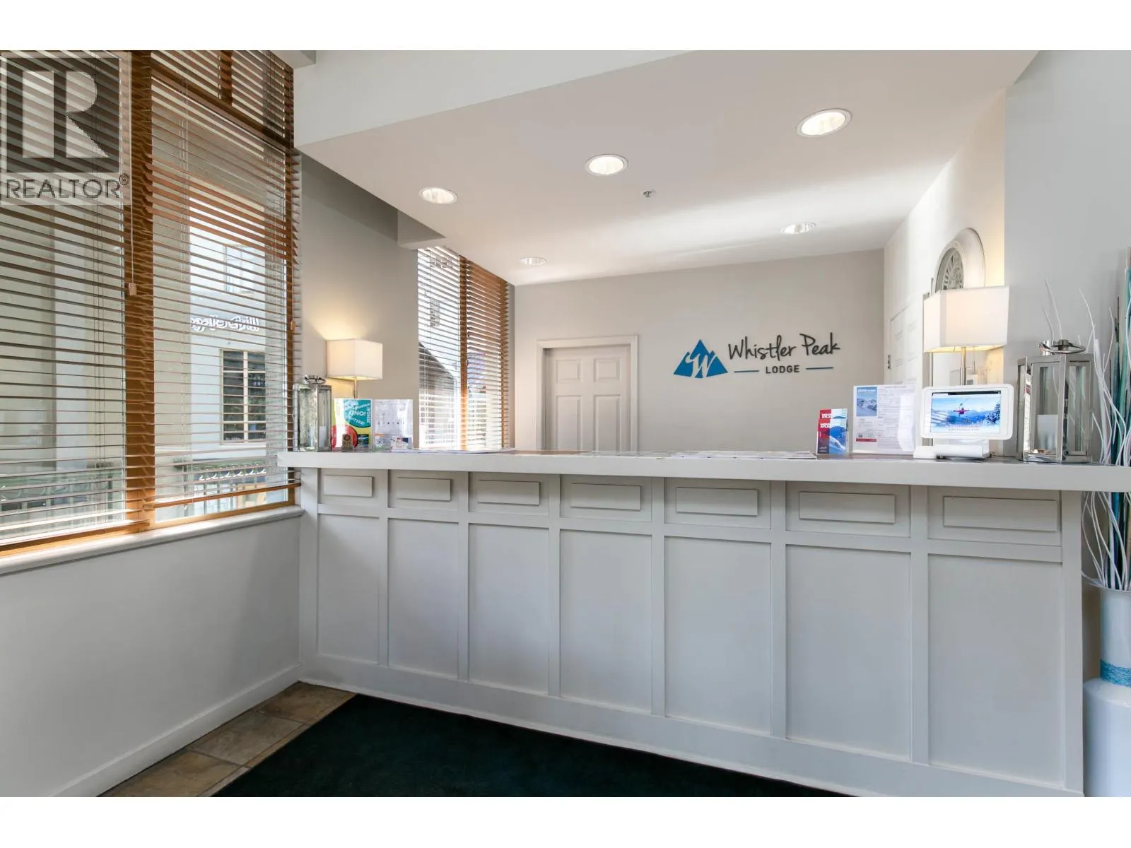4407 4295 BLACKCOMB WAY