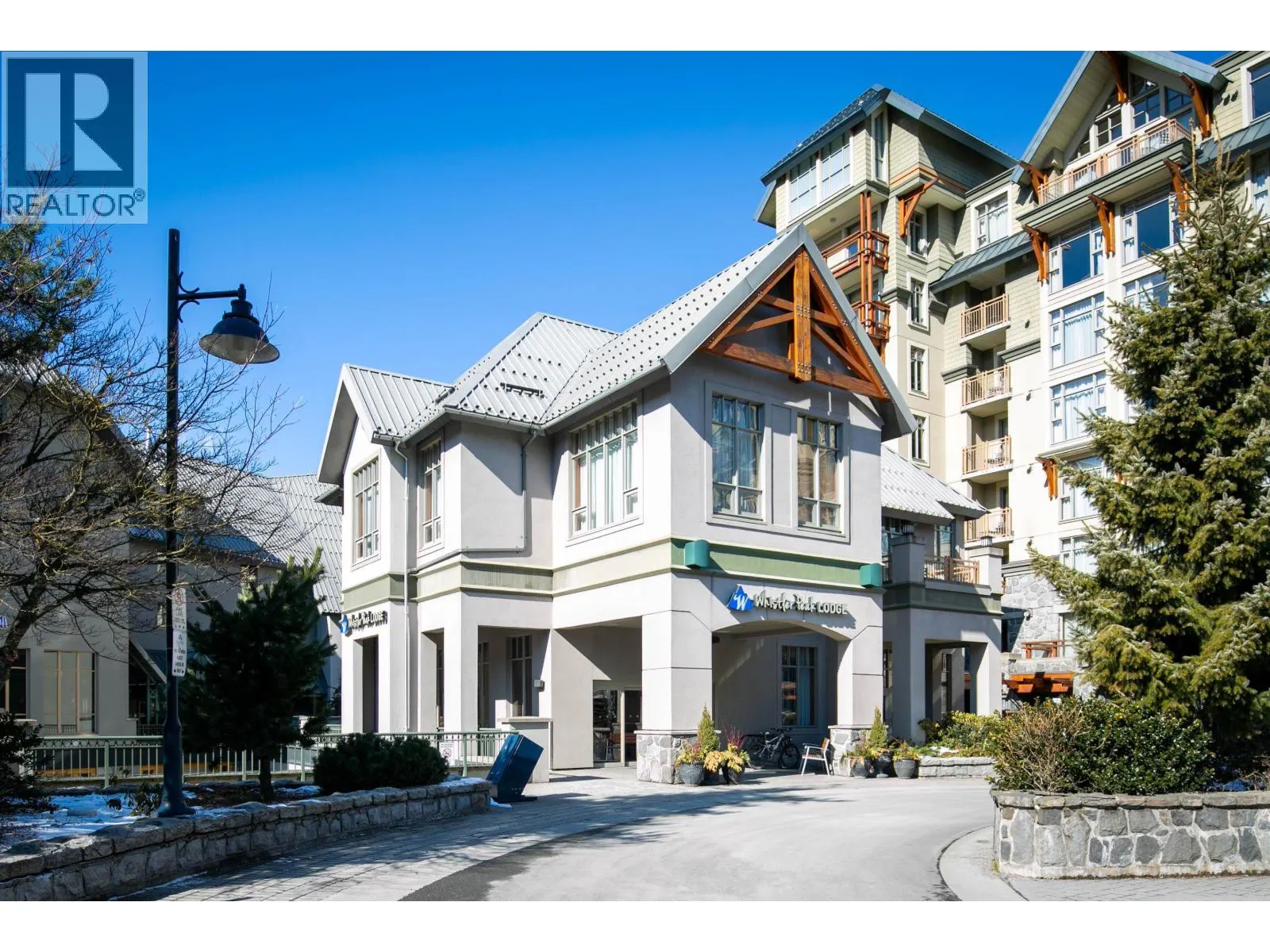 4407 4295 BLACKCOMB WAY
